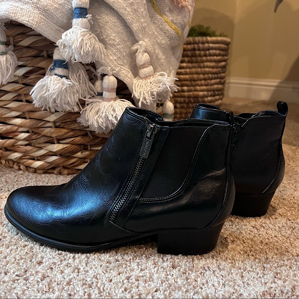 Unisa - Black Zipper Booties Size 9.5